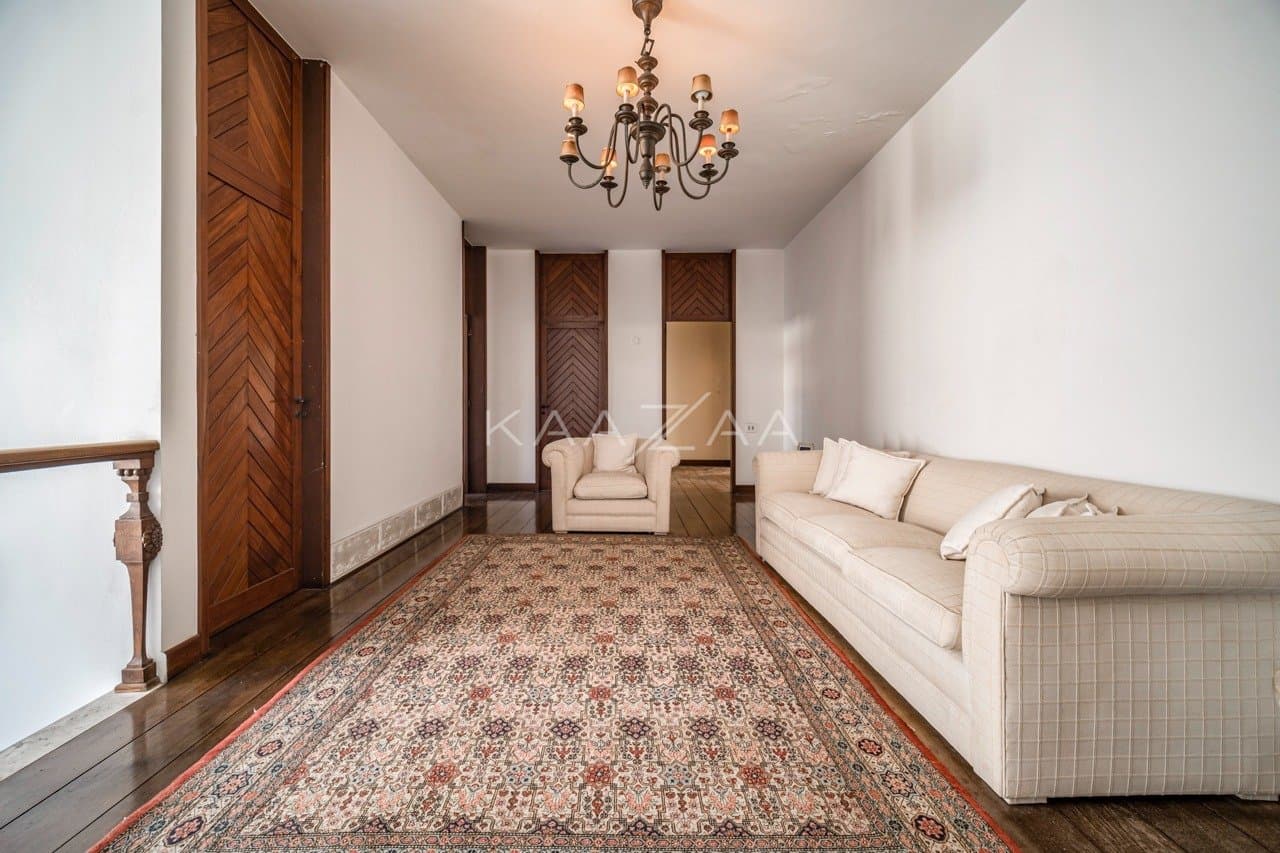 Excelente casa modernista, com lindo jardim em um amplo terreno no Jardim Europa. - Foto 36