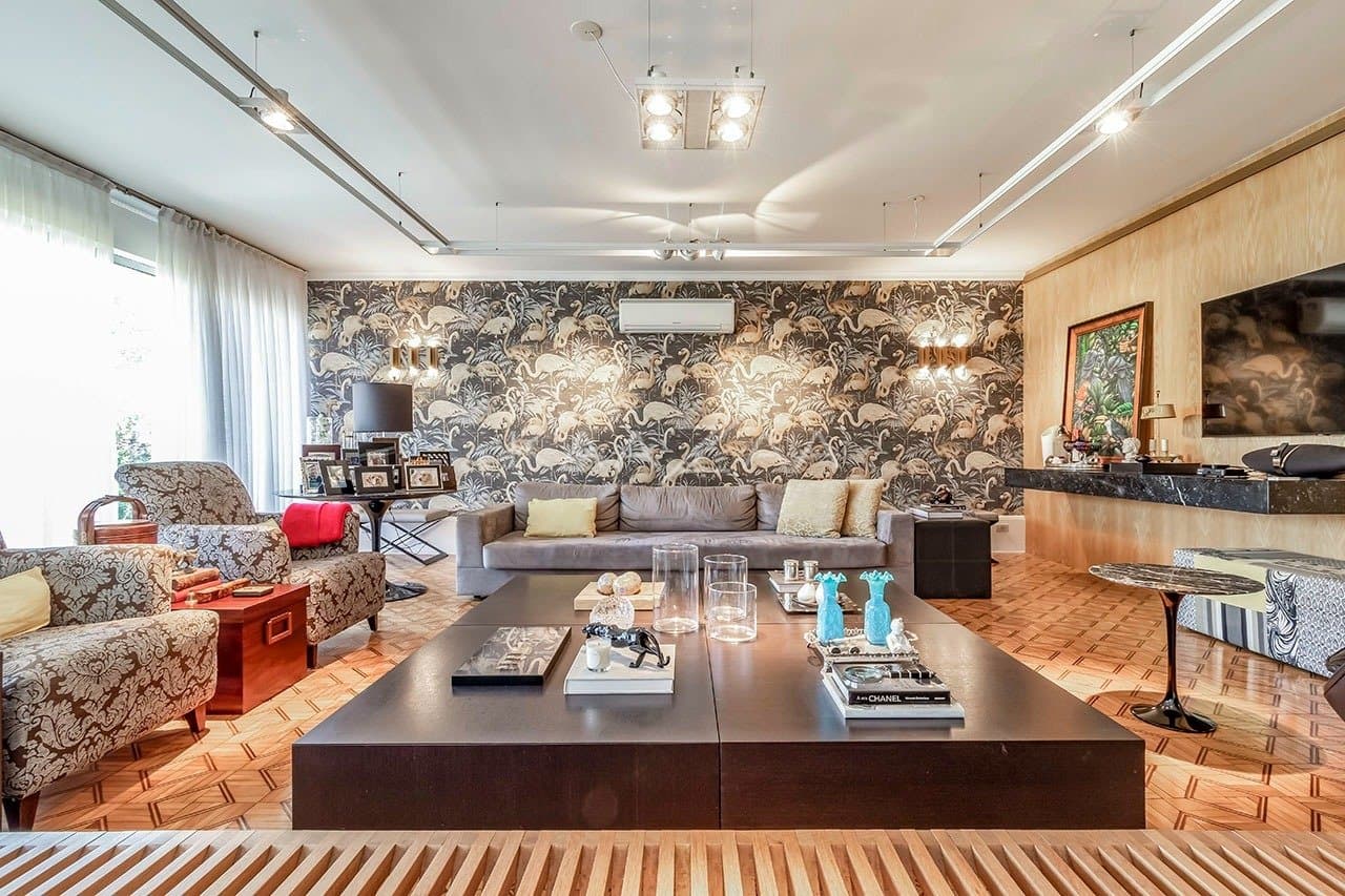 Casa pensada com bom gosto, materiais de primeira e muita brecha para o sossego. Em Alto de Pinheiros. - Foto 2