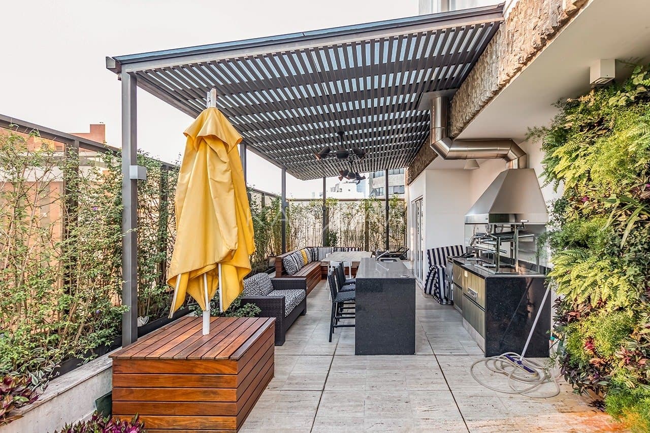 Cobertura com uma linda vista para apreciar, e um terraço delicioso para aproveitar. No Itaim Bibi. - Foto 3