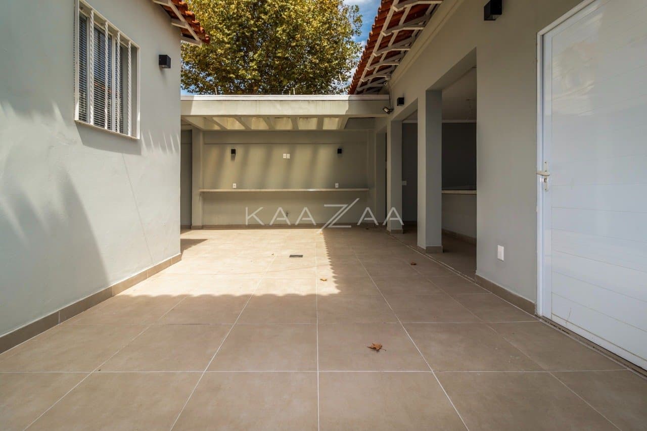 Casa confortável com terraço, em rua tranquila no Jardim Paulista. - Foto 12