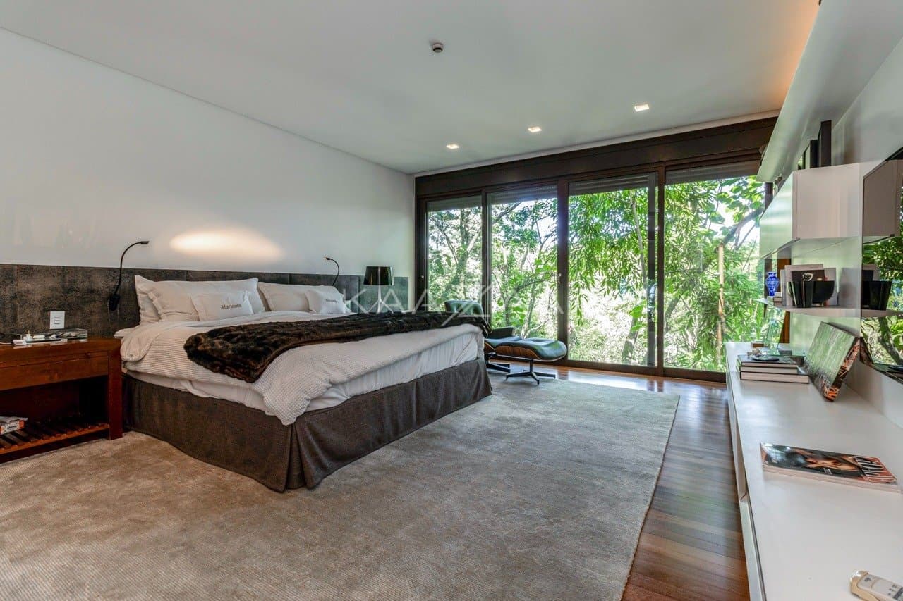 Na mata, no declive: vista e arquitetura extraordinárias na Cidade Jardim - Foto 48