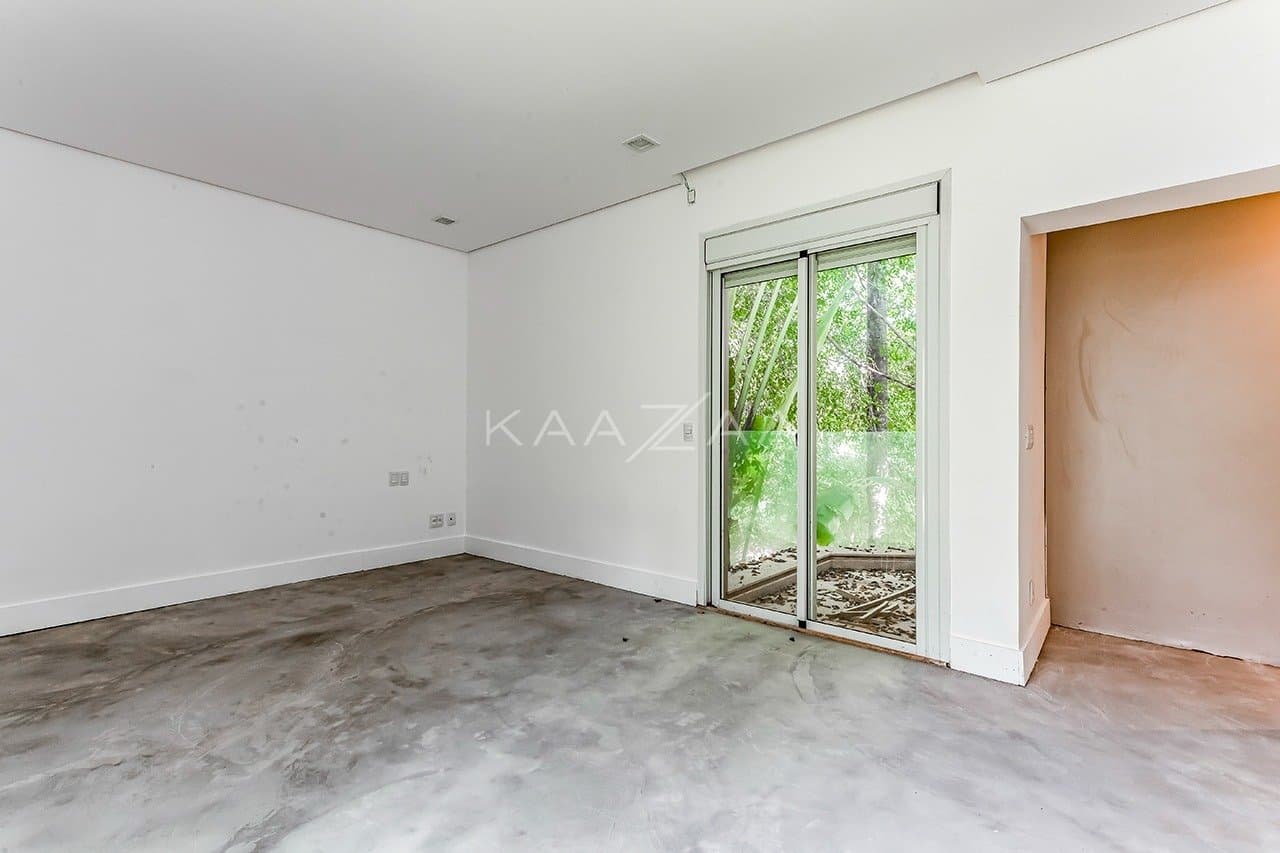 Vista verde, arquitetura moderna e janelões. Casa no Jardim Guelada! - Foto 27