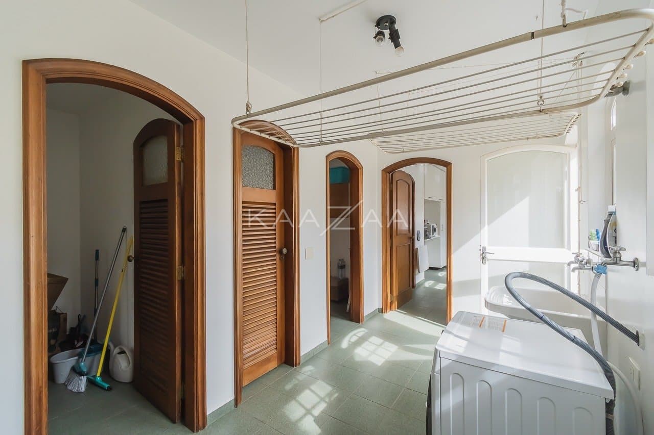 Casa com clima sossegado e muitos espaços para aproveitar, em Alto de Pinheiros. - Foto 13