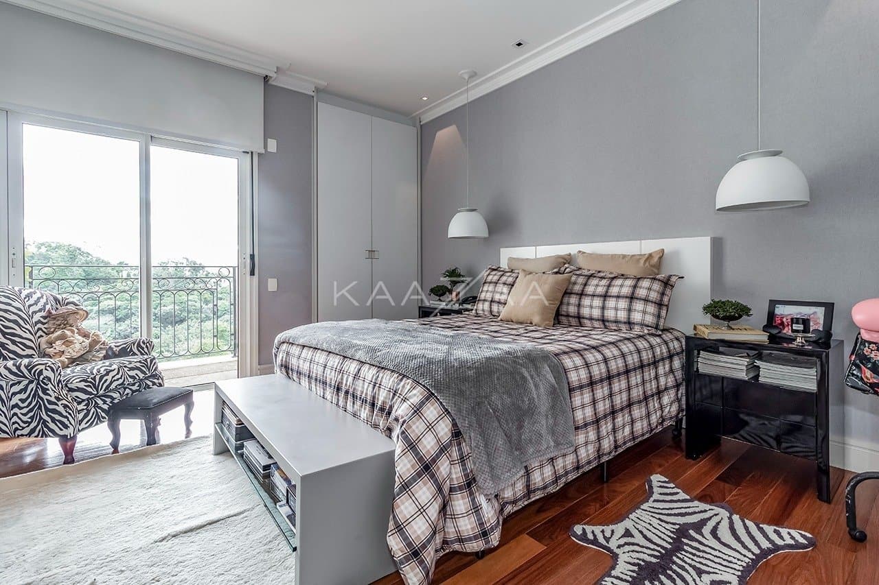 Ambientes suntuosos, planta ampla e vista panorâmica. Apartamento neoclássico no Jardim Guedala. - Foto 42