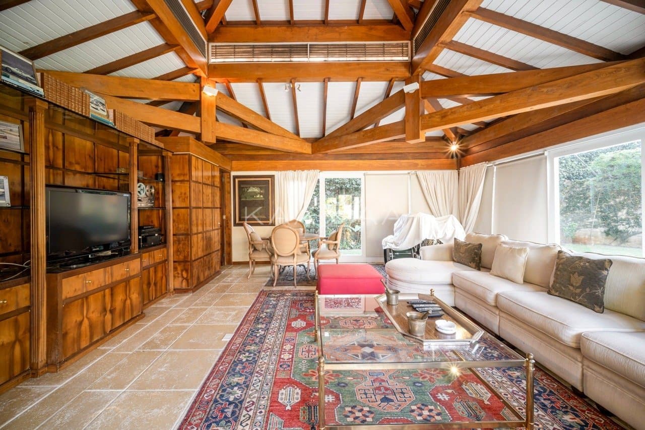 Terreno amplo, arquitetura diferenciada e localização estratégica. Casa em Cidade Jardim. - Foto 9