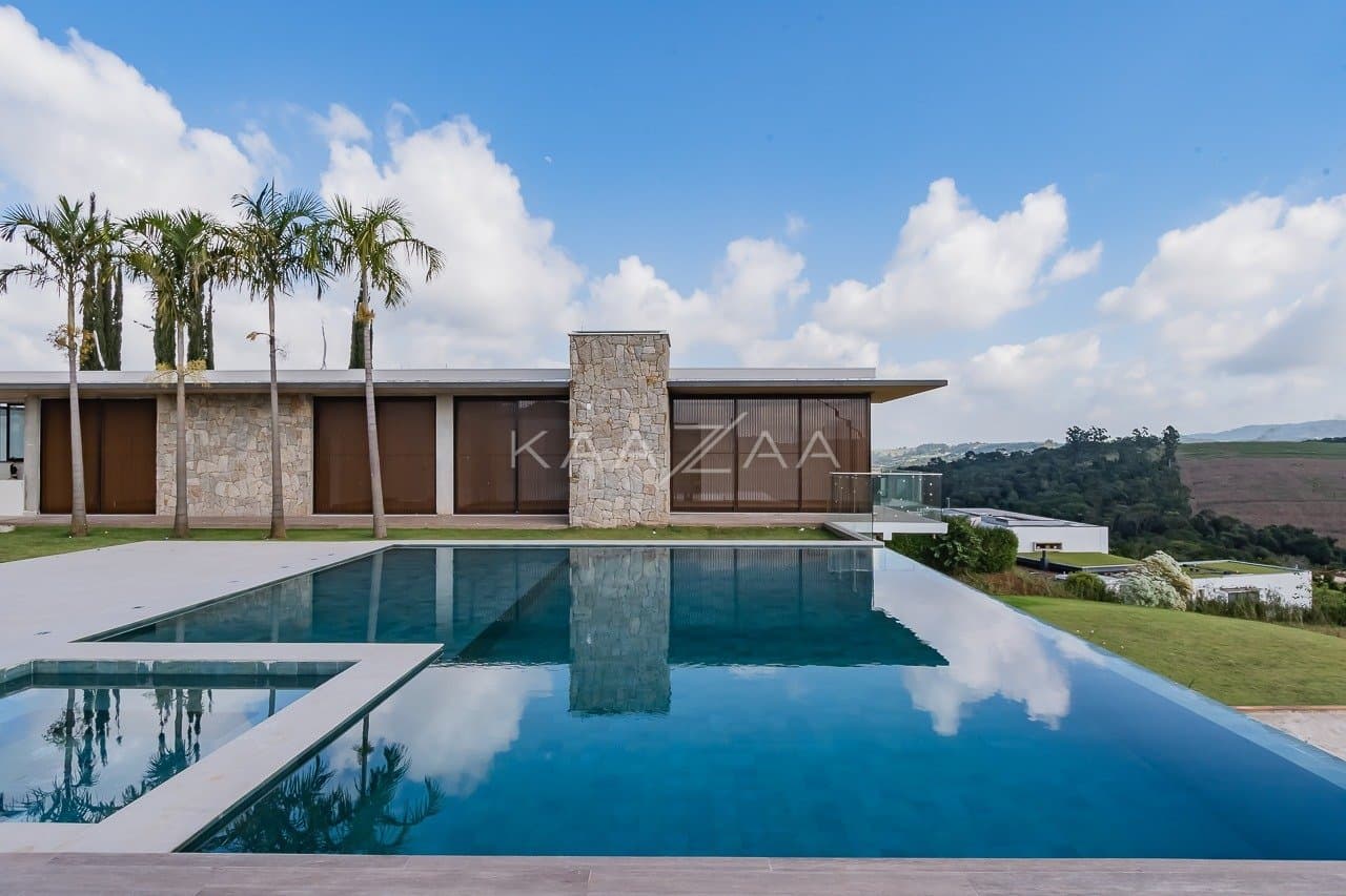 Um projeto de casa de campo feito para limpar a vista e se inspirar. No condomínio Quinta da Baroneza. - Foto 1