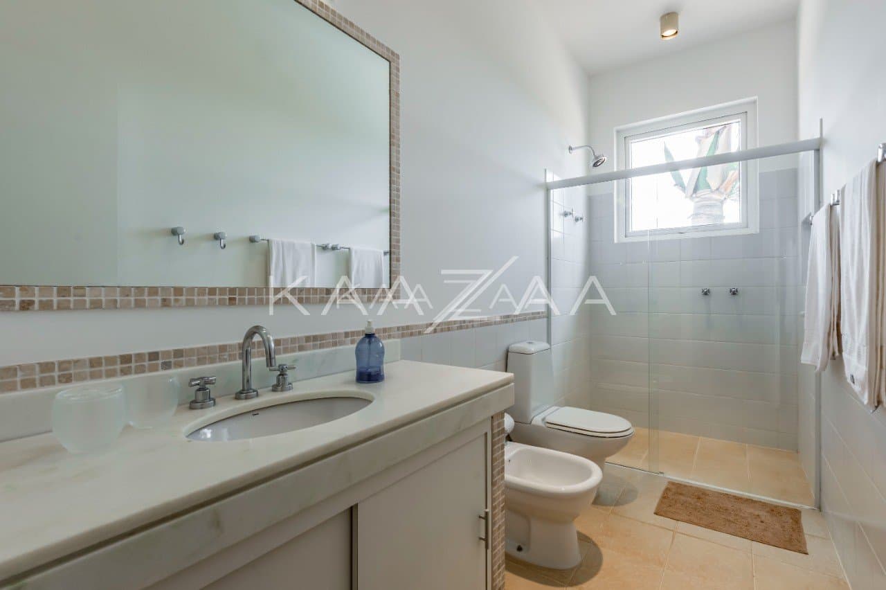 Uma vista deliciosa rodeia os ambientes, com tudo feito para relaxar. Casa na Quinta da Baroneza II. - Foto 40