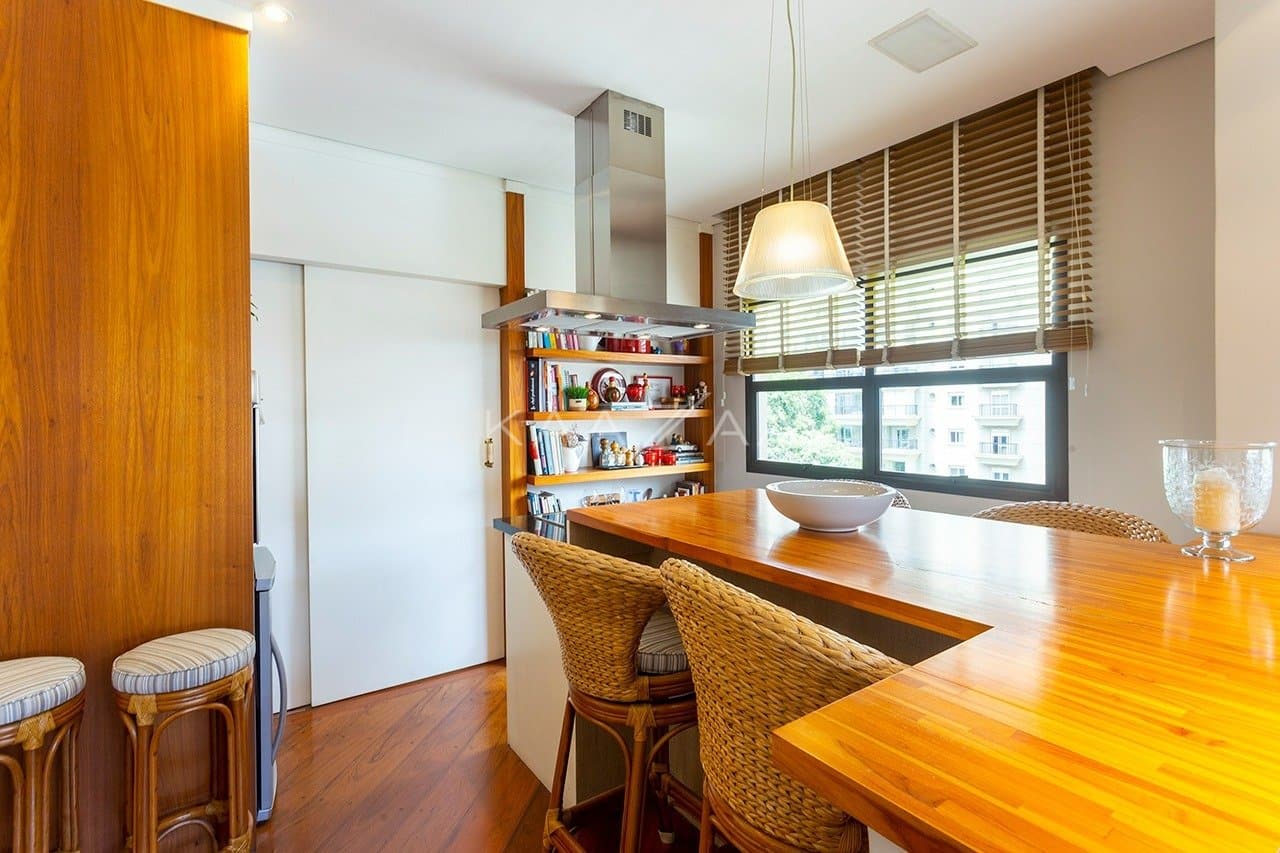 Belíssimo apartamento com pé-direito duplo em região super tranquila de Moema. - Foto 11