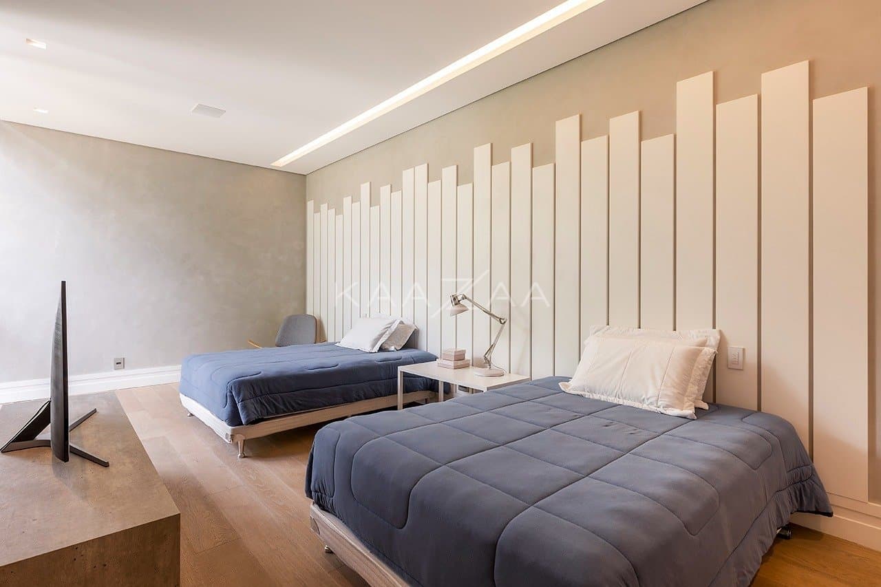Projeto moderno, arrojado e com muita qualidade nos materiais. Casa na Quinta da Baroneza. - Foto 118