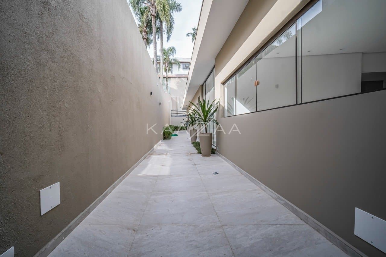 Venha conhecer essa casa e transforme-a no seu refúgio de tranquilidade no Jardim Guedala. - Foto 16