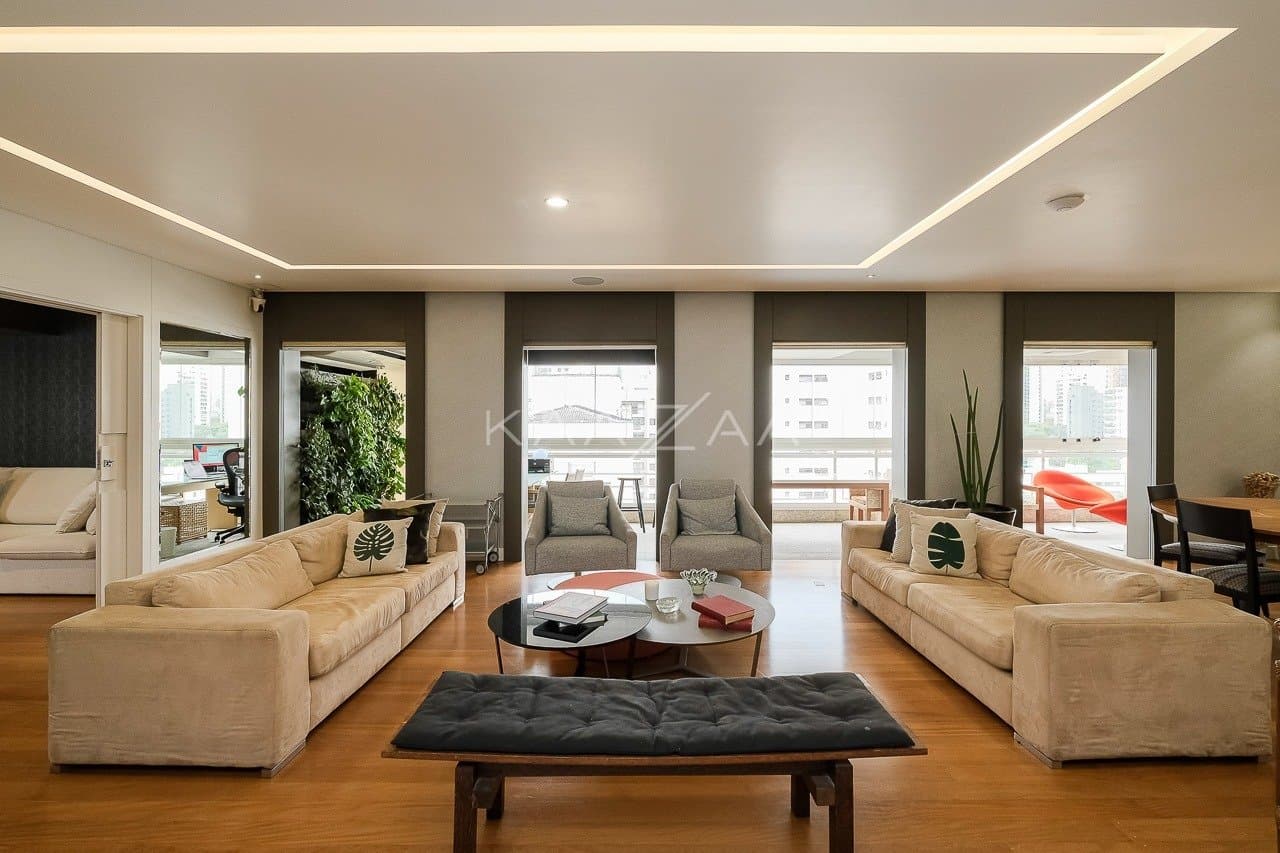 Impecável: apartamento reformado em Moema com 3 suítes. - Foto 1