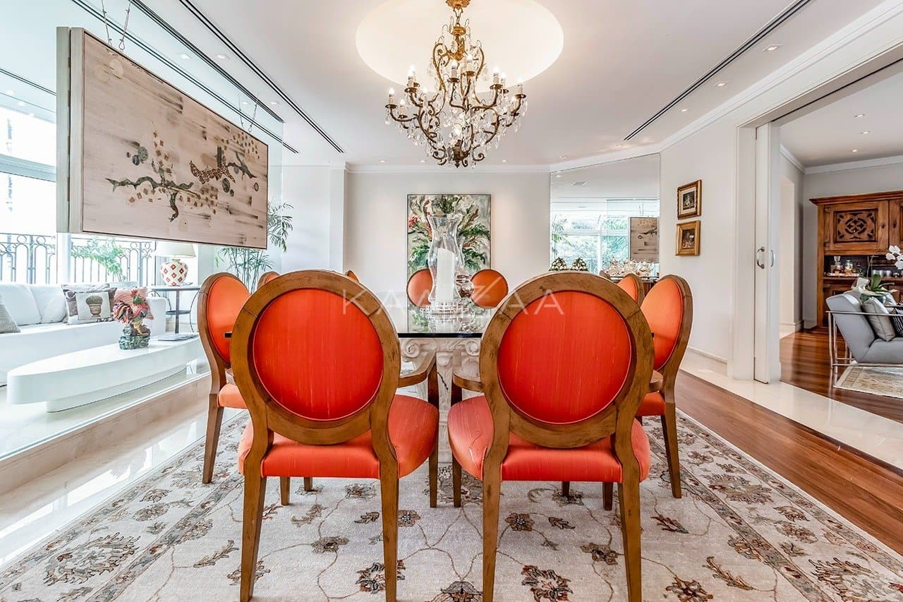 Ambientes suntuosos, planta ampla e vista panorâmica. Apartamento neoclássico no Jardim Guedala. - Foto 24