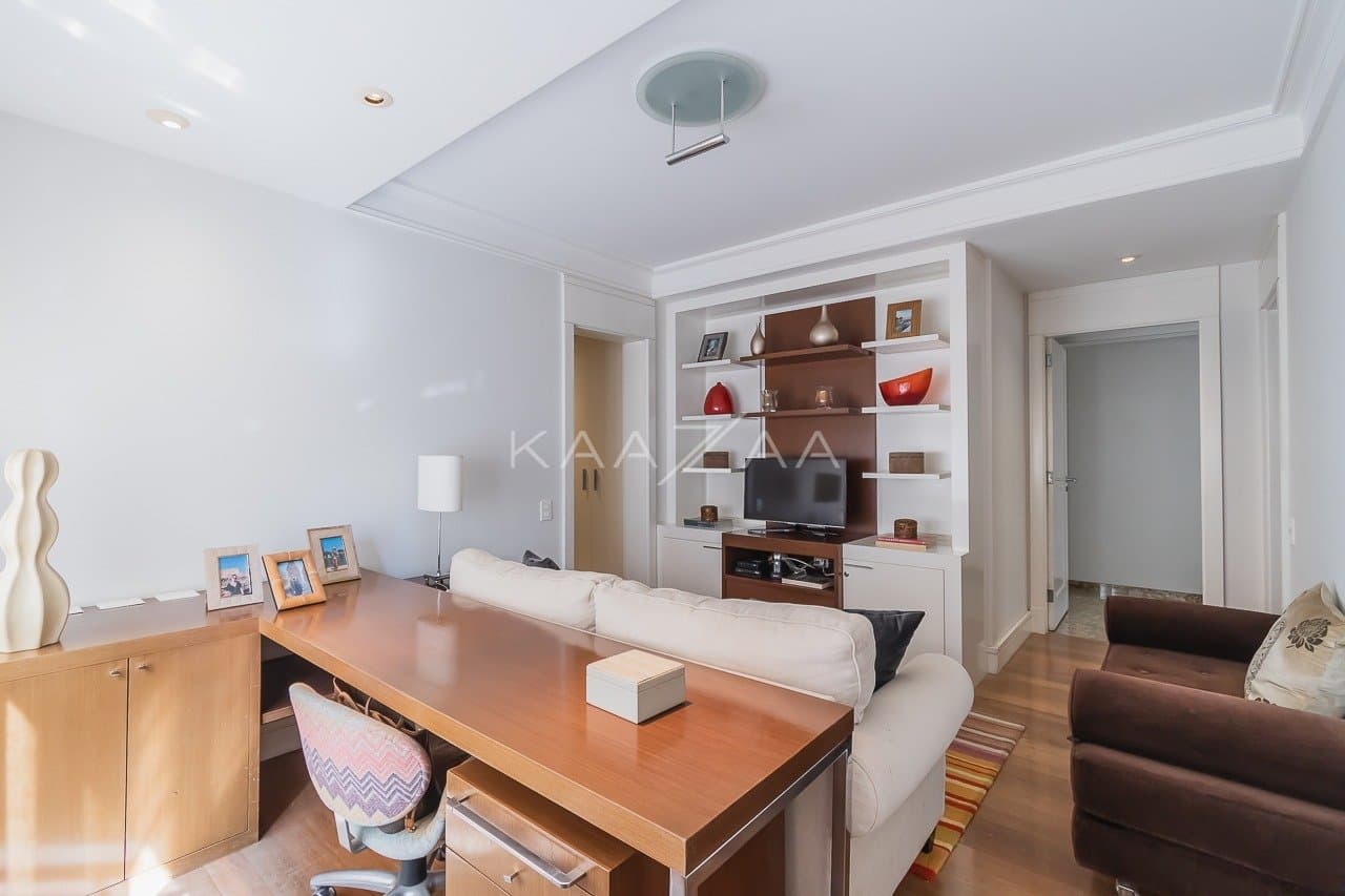 Harmonia clássica e moderna neste apartamento em Moema. - Foto 45