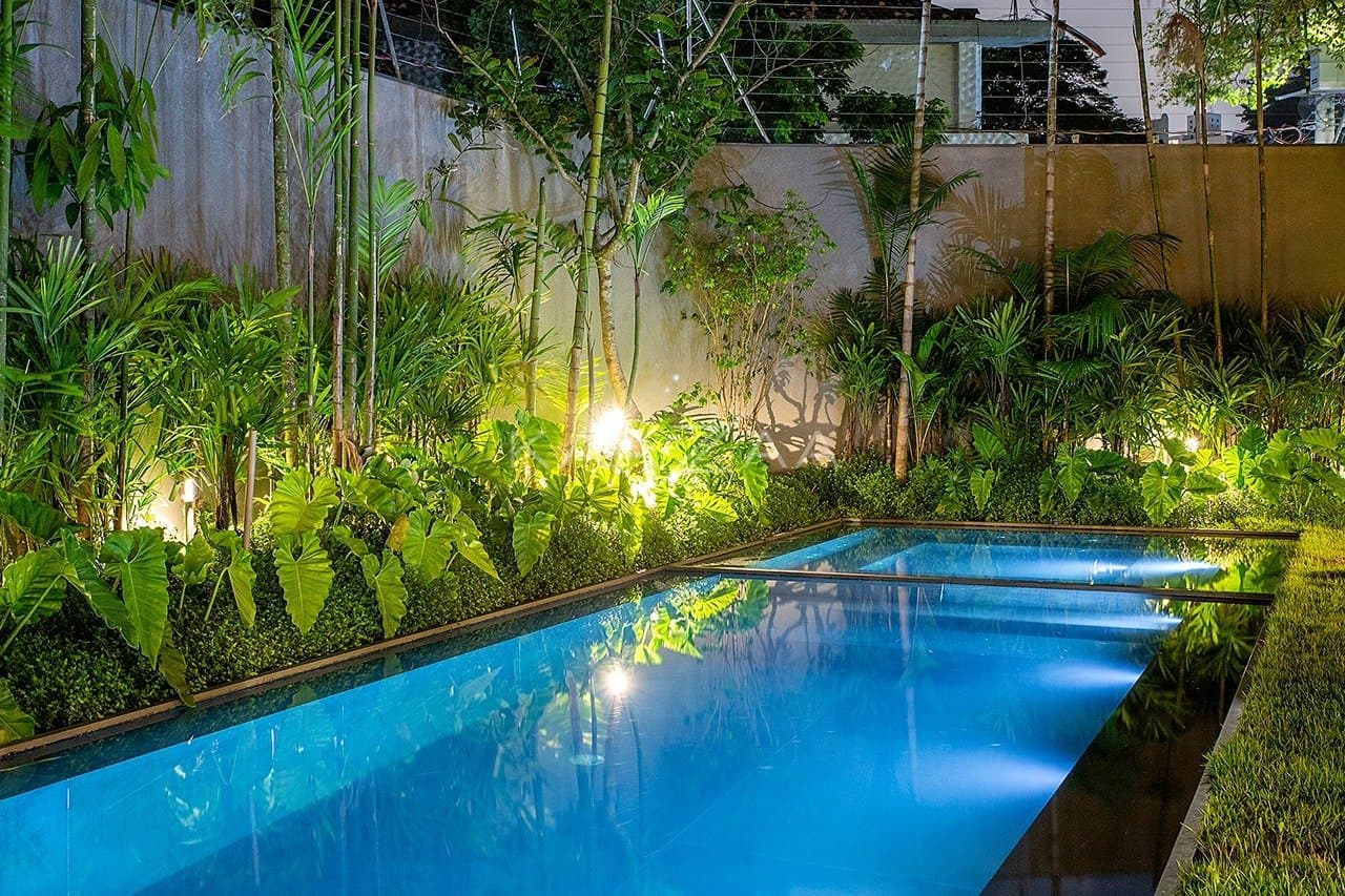 Contemporânea e toda mobiliada: casa com ambientes livres e jardim magnífico em rua fechada em Alto de Pinheiros. - Foto 12