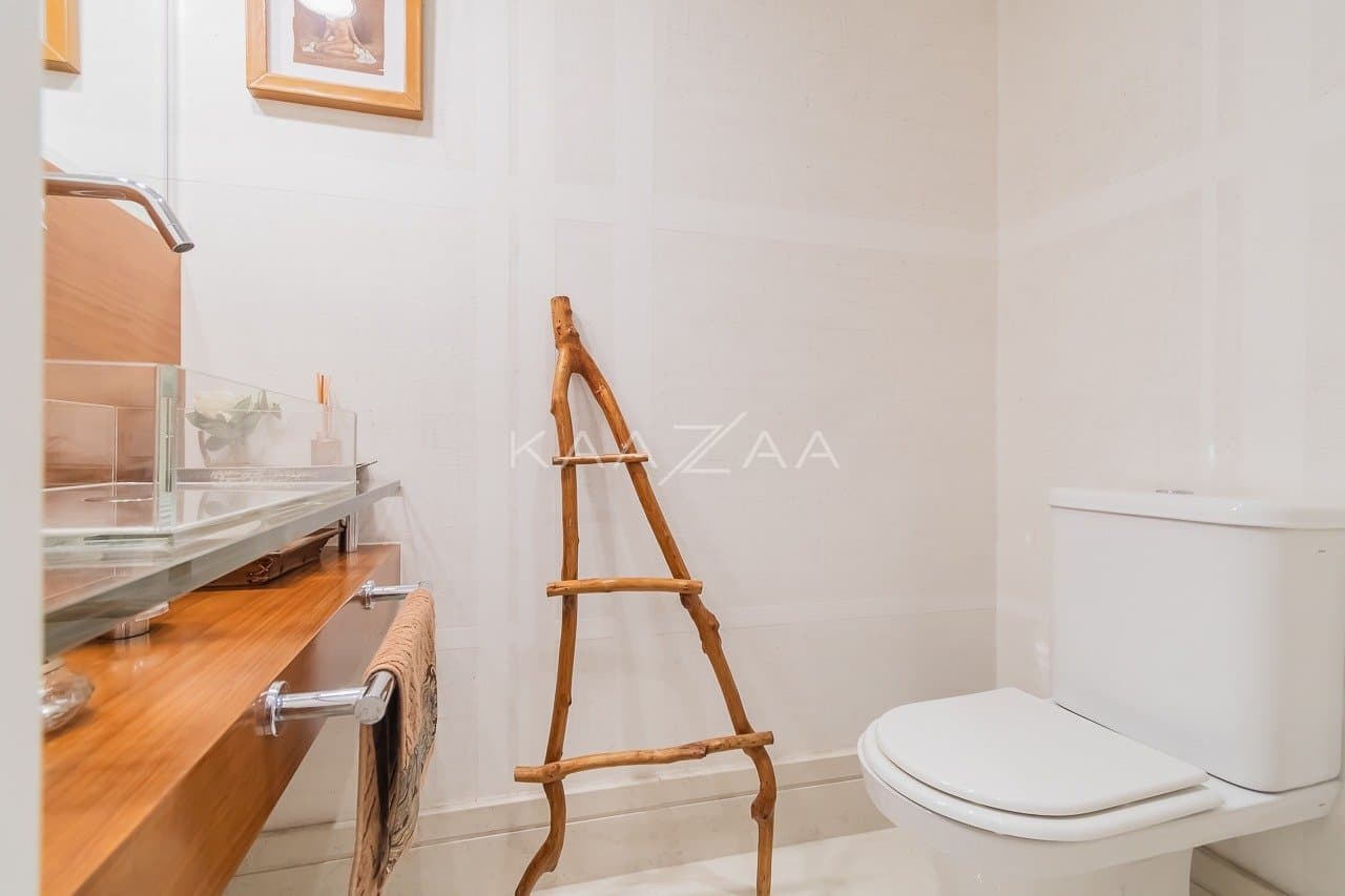 Harmonia clássica e moderna neste apartamento em Moema. - Foto 18
