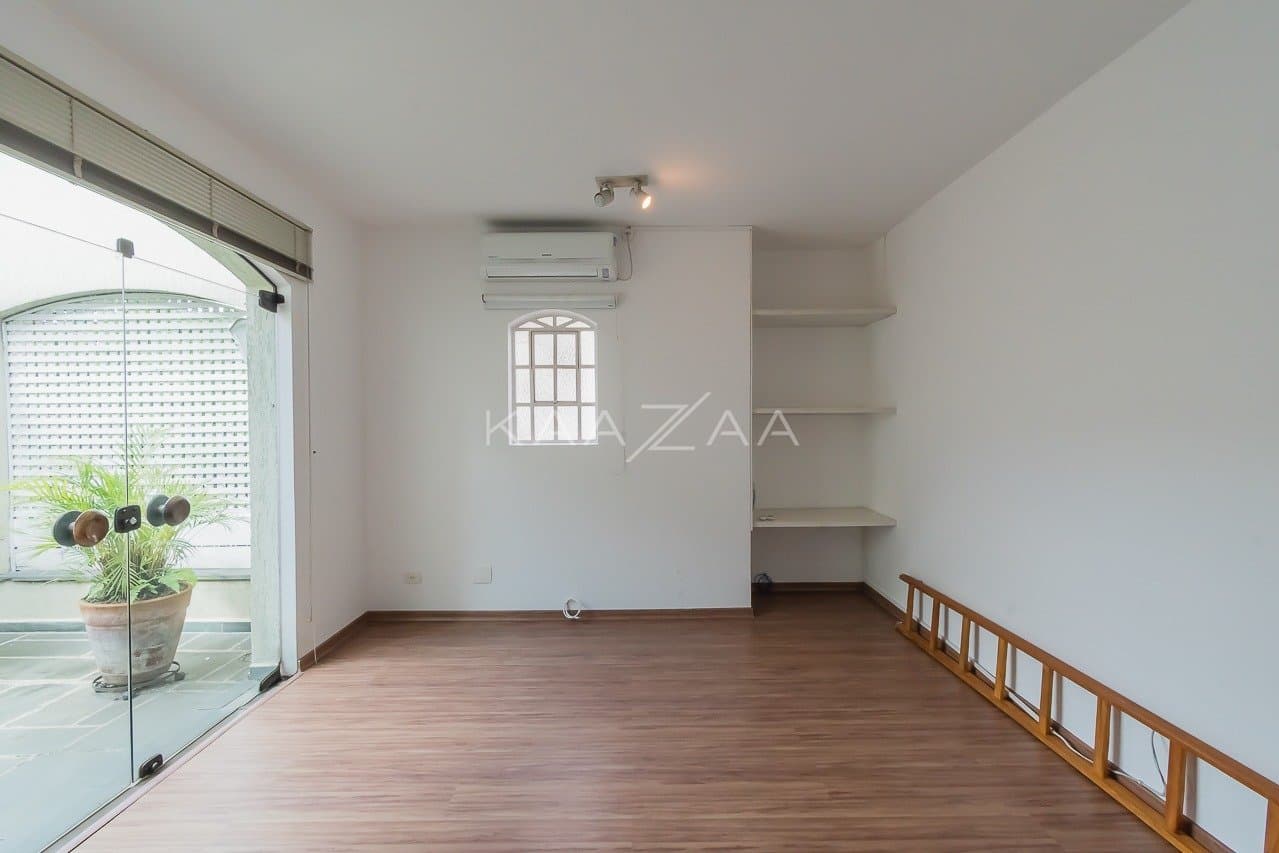 Casa com clima sossegado e muitos espaços para aproveitar, em Alto de Pinheiros. - Foto 50