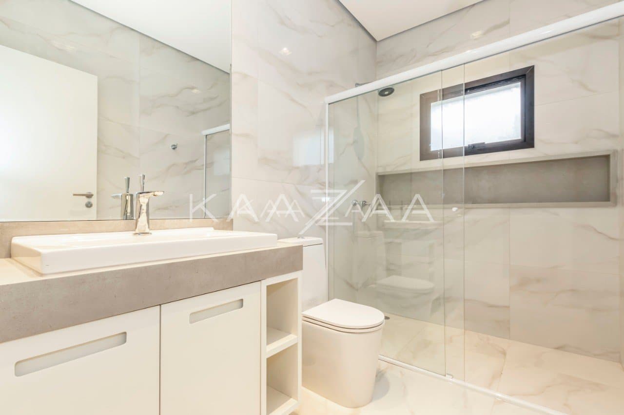 Pronta para entrar e morar, essa casa nova e sossegada fica em rua tranquila no Jardim Paulistano. - Foto 41