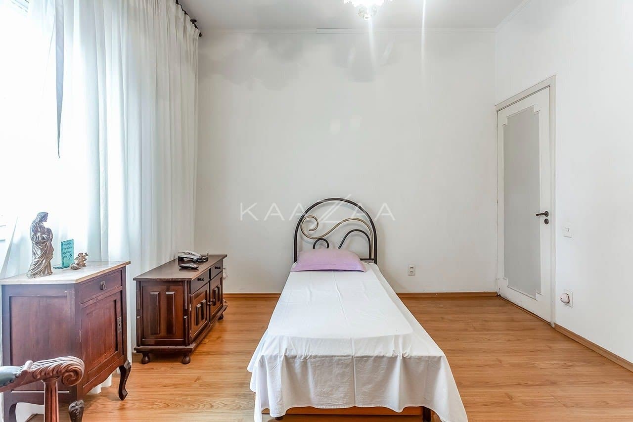 Casa ampla, em rua arborizada e muito bem localizada, no Jardim Paulista. - Foto 12