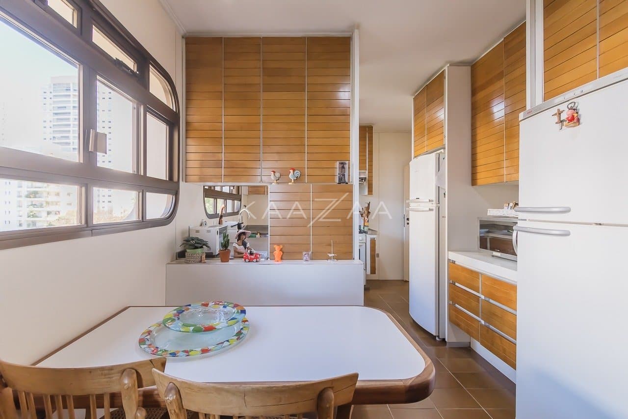 Apartamento com infinitas possibilidades e ótima localização em Alto de Pinheiros. - Foto 12