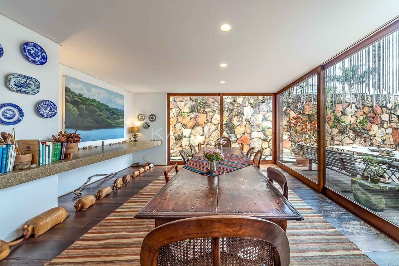 Casa apaixonante, que aproveita materiais naturais em seu projeto de ponta no Jardim Paulistano. - Foto 16