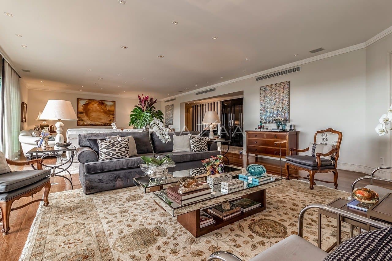 Ambientes suntuosos, planta ampla e vista panorâmica. Apartamento neoclássico no Jardim Guedala. - Foto 9