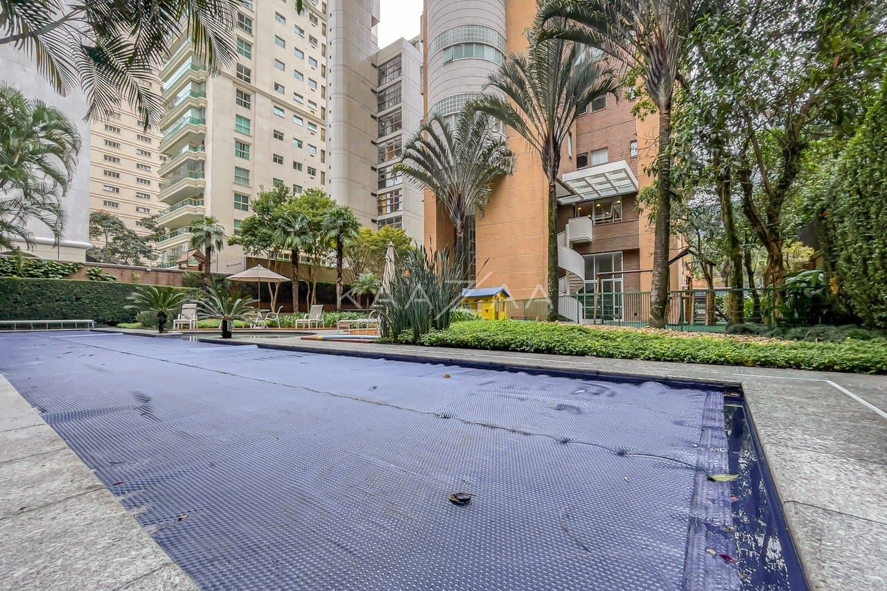 Conforto e amplitude no Itaim Bibi. Apartamento lindíssimo com vista para a copa das árvores. - Foto 24