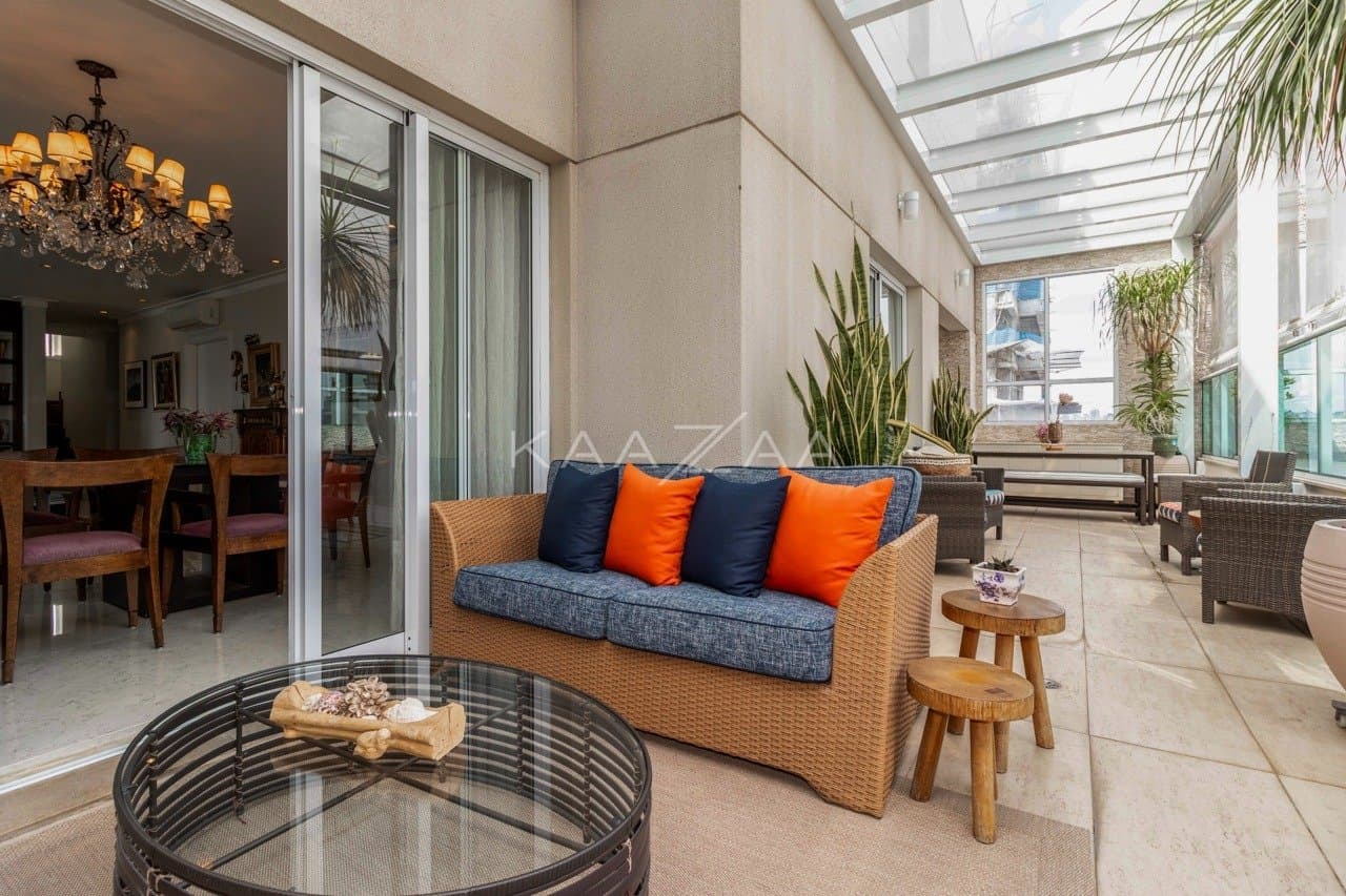 Rodeado de elegância, este apartamento em Moema tem localização cobiçada ao lado do Parque Ibirapuera. - Foto 4