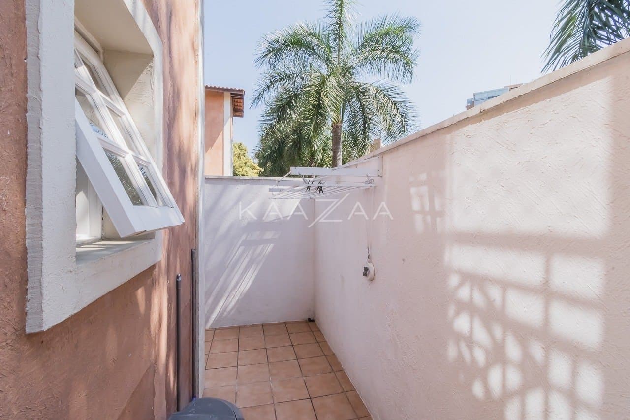 Tranquilidade e segurança, além de estilo e qualidade. Casa em condomínio no Jardim Guedala. - Foto 45