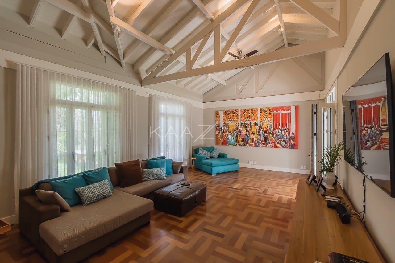 Linda paisagem e ares coloniais são o charme desta casa no condomínio Quinta da Baroneza. - Foto 52