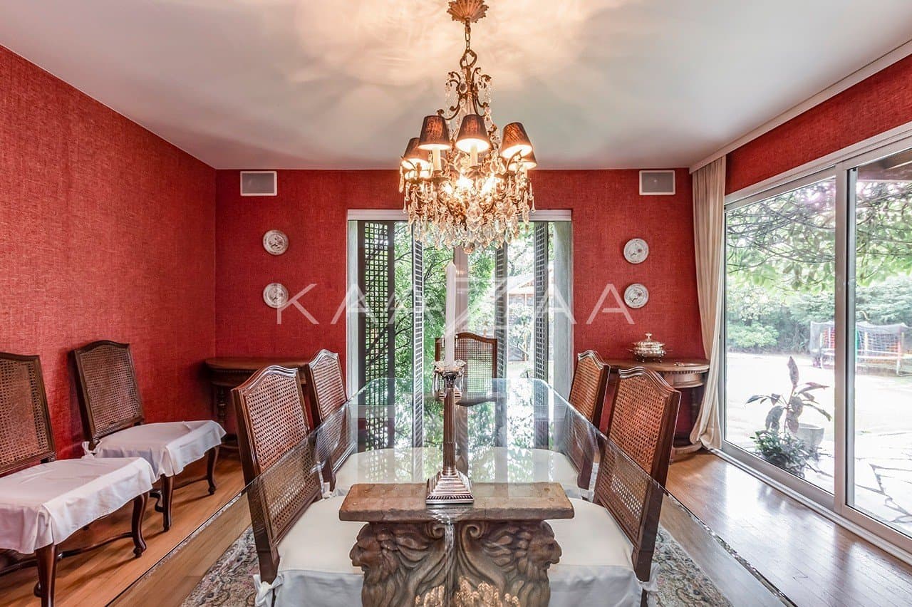 Um projeto autêntico, com espaços reformados e bem planejados. Casa triplex no Jardim Guedala. - Foto 27