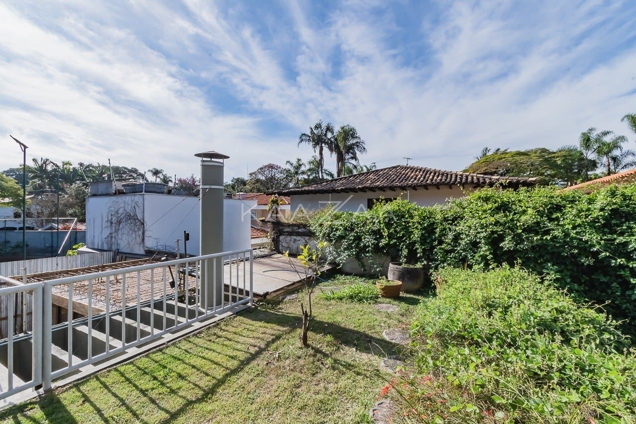 Casa espaçosa com 555 m² de bem-estar em Alto de Pinheiros, perfeita para receber. - Foto 64