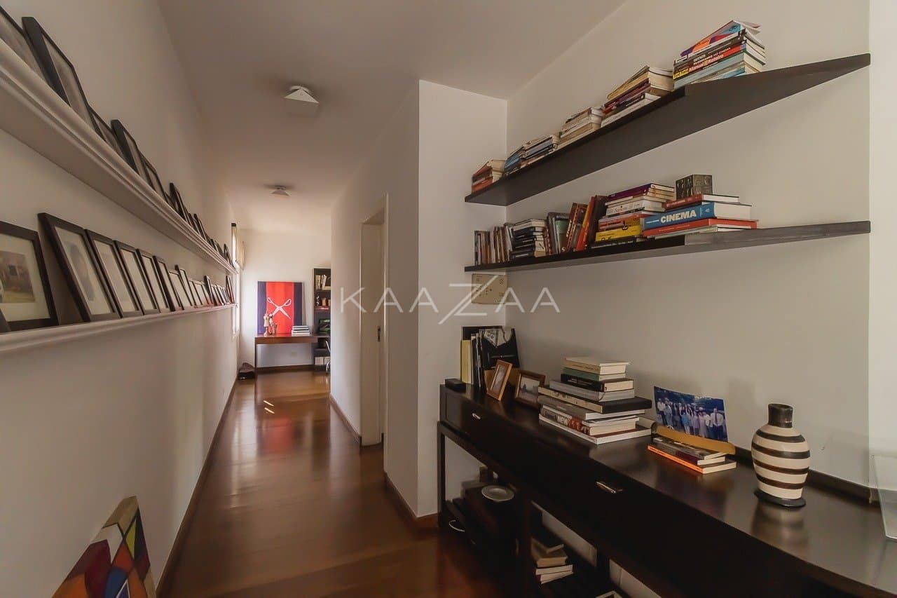 Casa muito ampla e ensolarada, em condominio de rua fechada com muita segurança na Cidade Jardim. - Foto 62