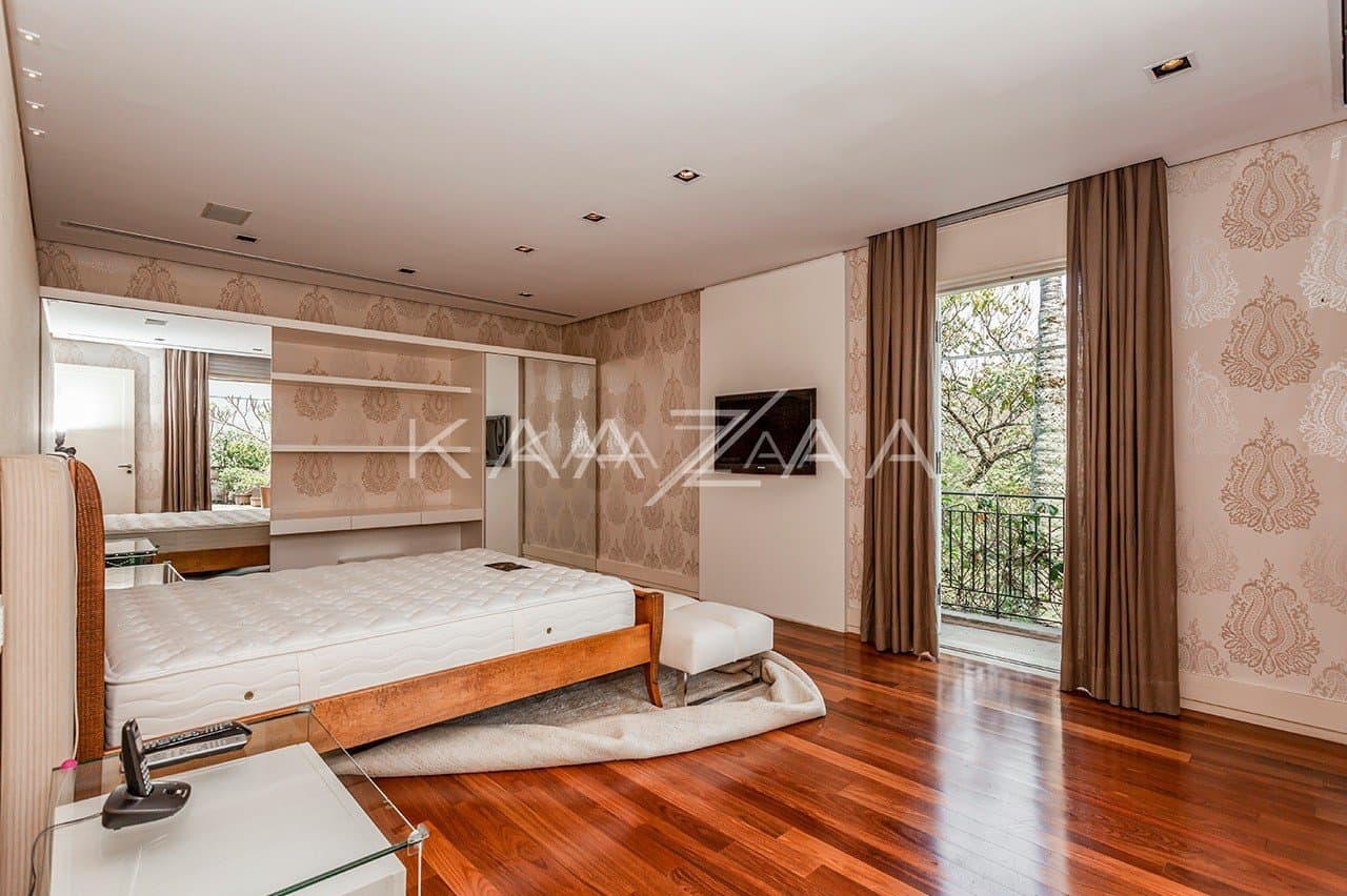 Design clean e acabamentos primorosos nesta casa na Cidade Jardim. - Foto 12