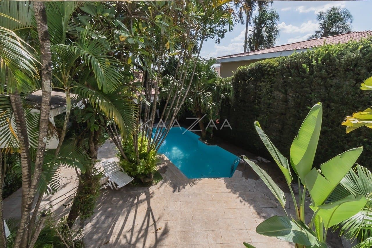 Casa com ares frescos, paisagismo e muita tranquilidade. Uma planta inigualável, no Jardim Guedala. - Foto 78
