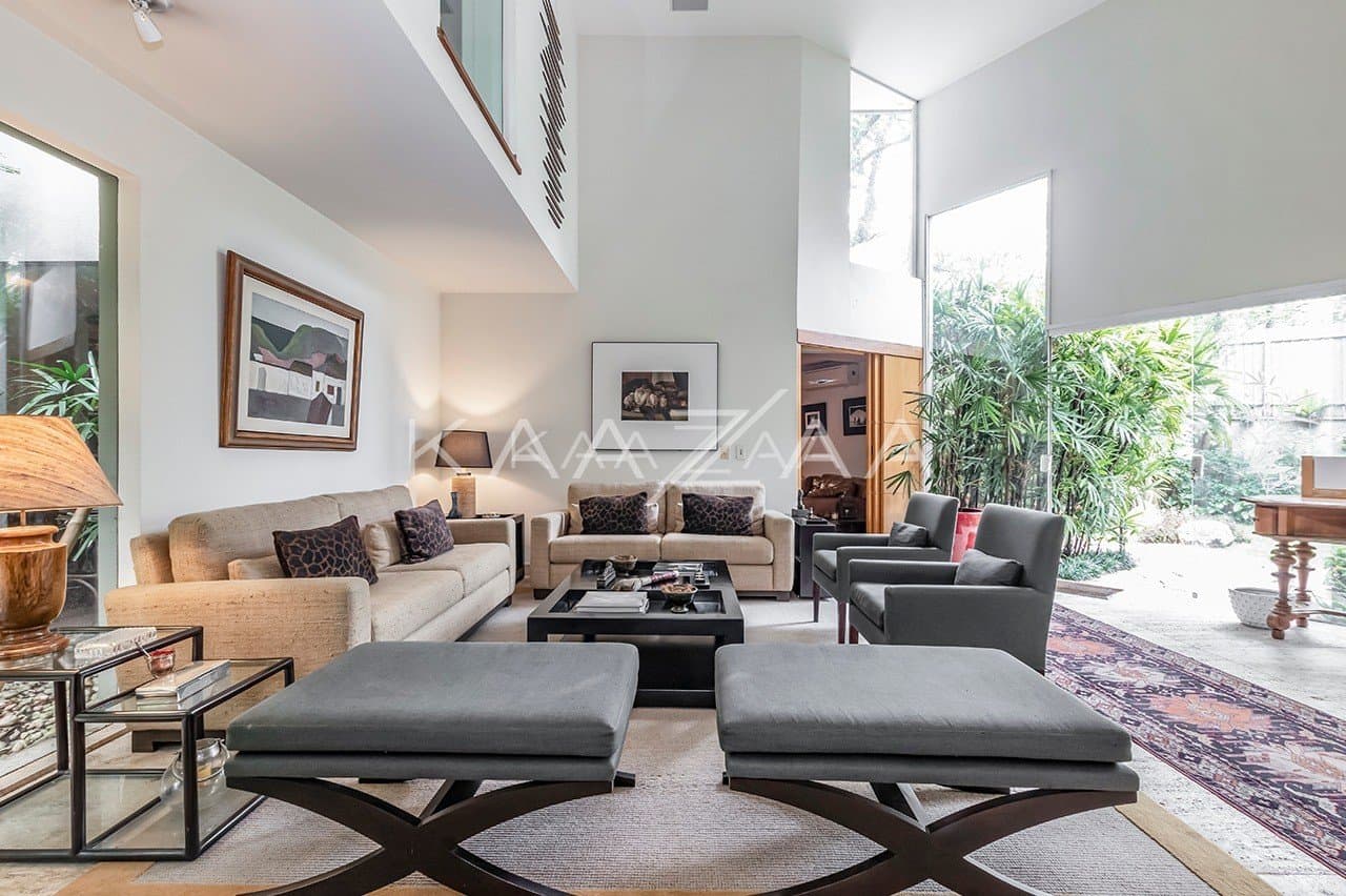 Um projeto autêntico, com espaços reformados e bem planejados. Casa triplex no Jardim Guedala. - Foto 13