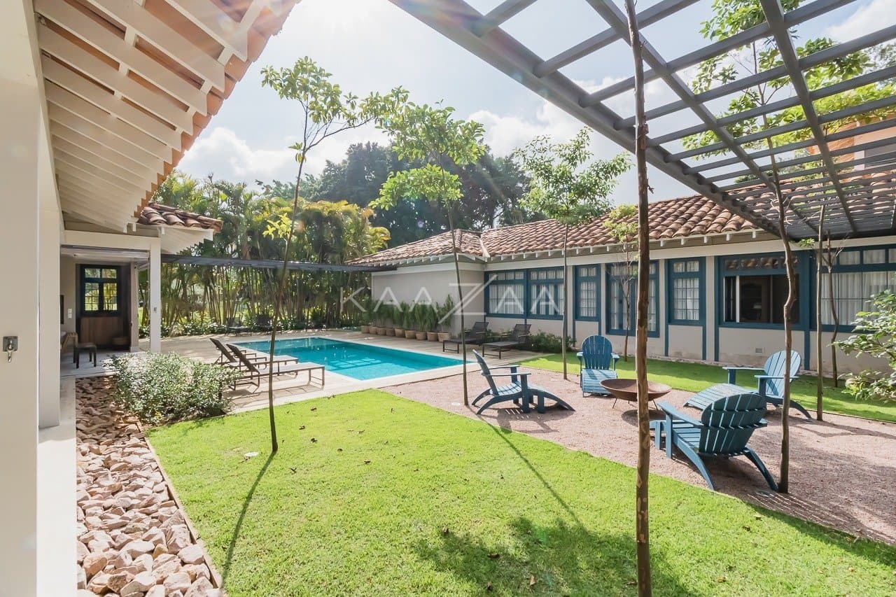Linda paisagem e ares coloniais são o charme desta casa no condomínio Quinta da Baroneza. - Foto 5