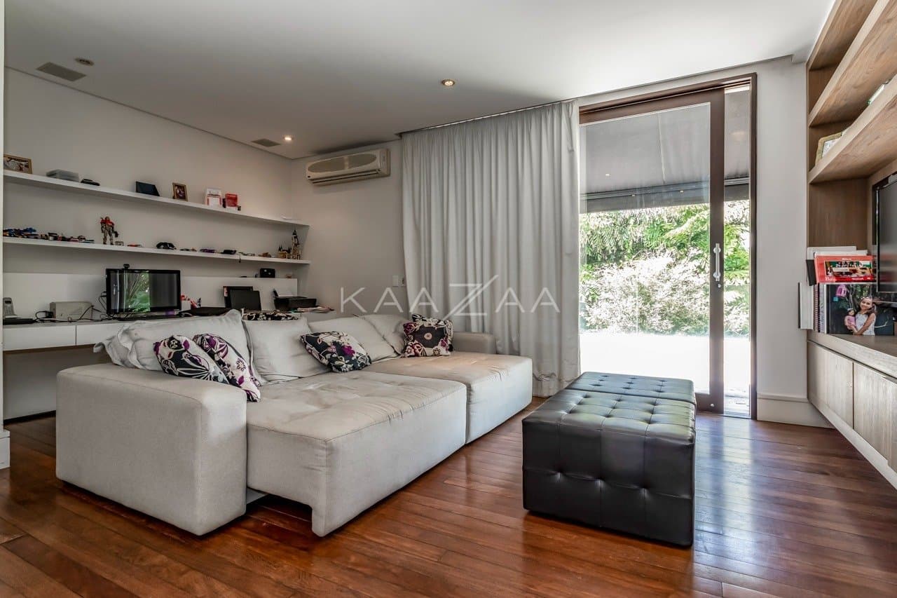 Localização cobiçada e arquitetura contemporânea. Casa extraordinária no Jardim Europa. - Foto 34
