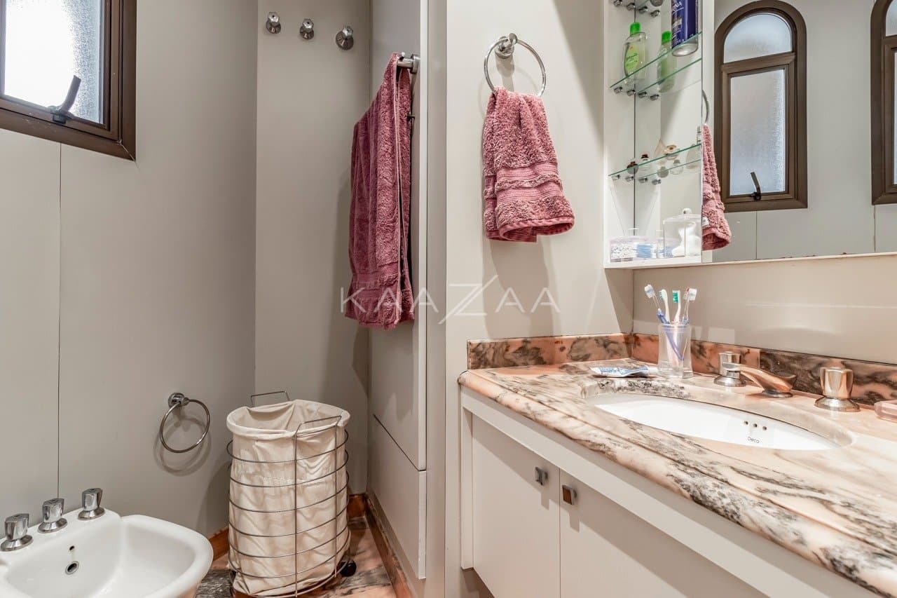 No coração dos Jardins, possibilidades se abrem em um apartamento nobre e funcional. - Foto 25