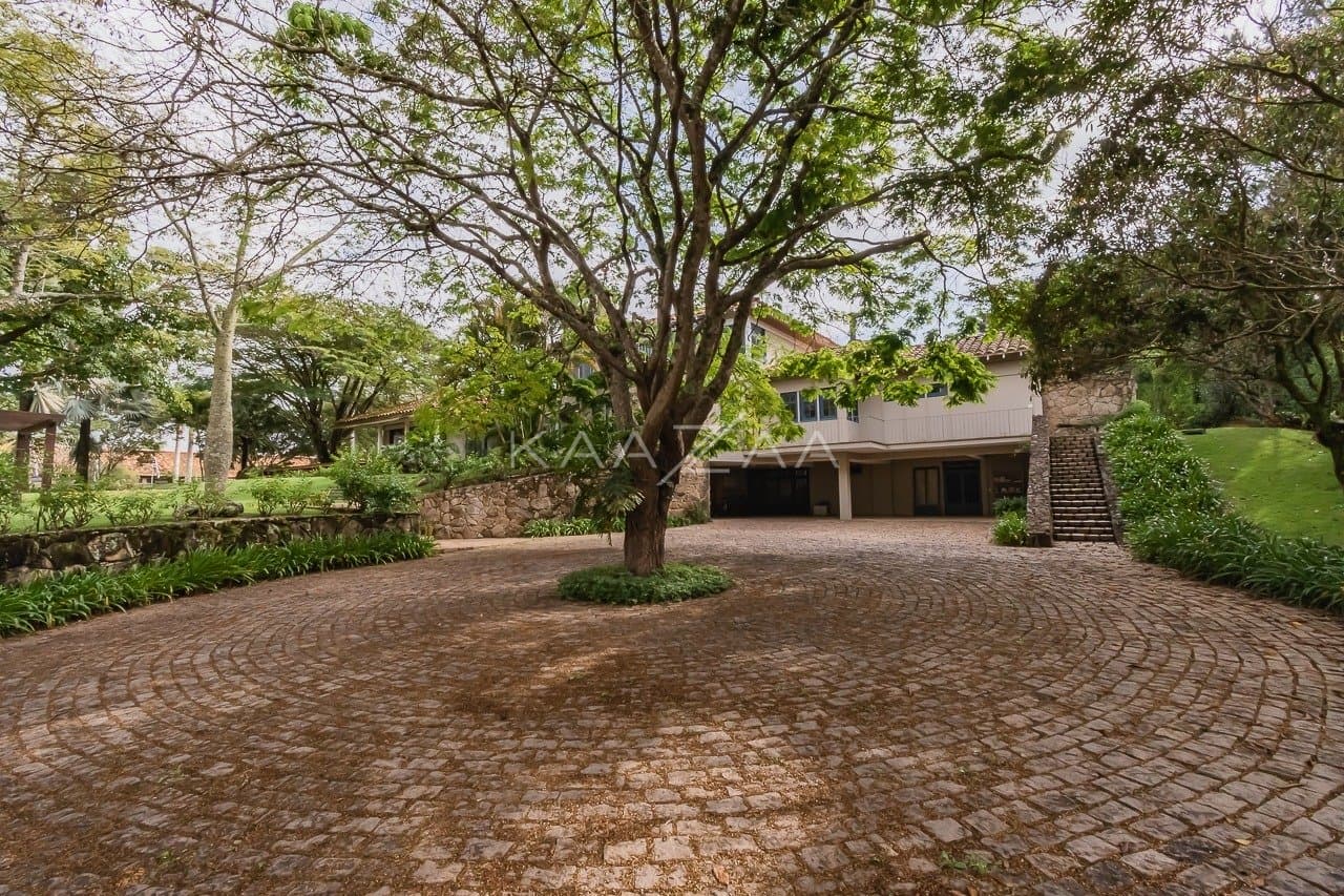 Linda paisagem e ares coloniais são o charme desta casa no condomínio Quinta da Baroneza. - Foto 113