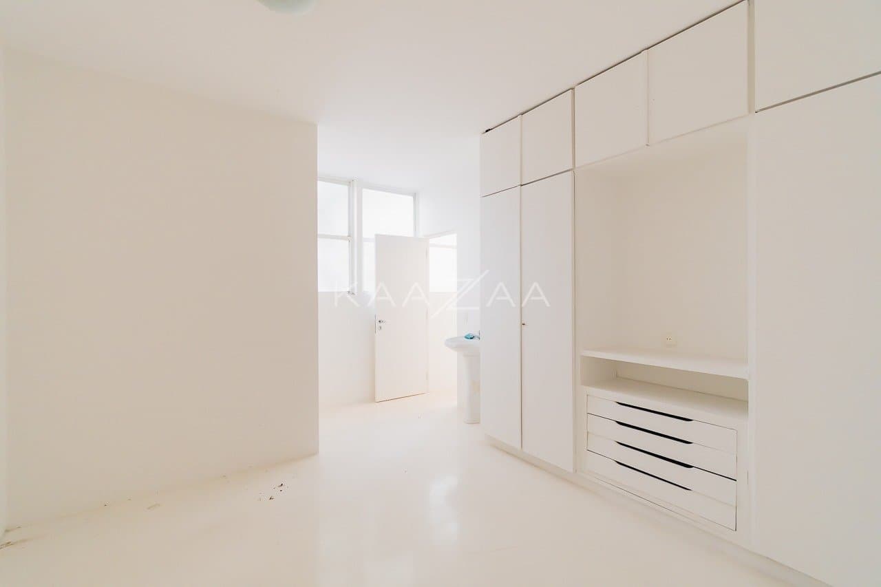 Em uma localização incrível no Jardins, venha viver neste apartamento em prédio icônico. - Foto 29