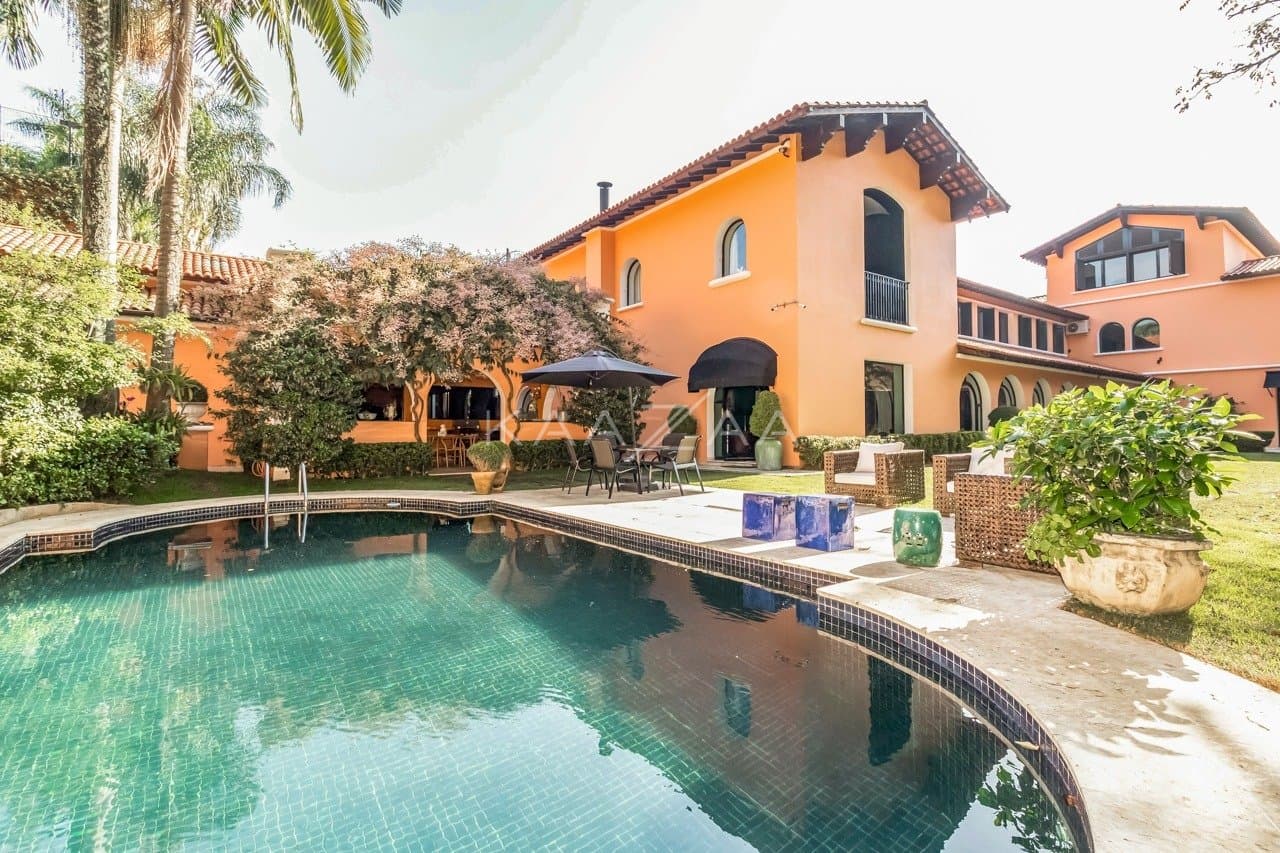 Casa deliciosa com lindo jardim e 4 suítes. Reformada, no Jardim Guedala. - Foto 4