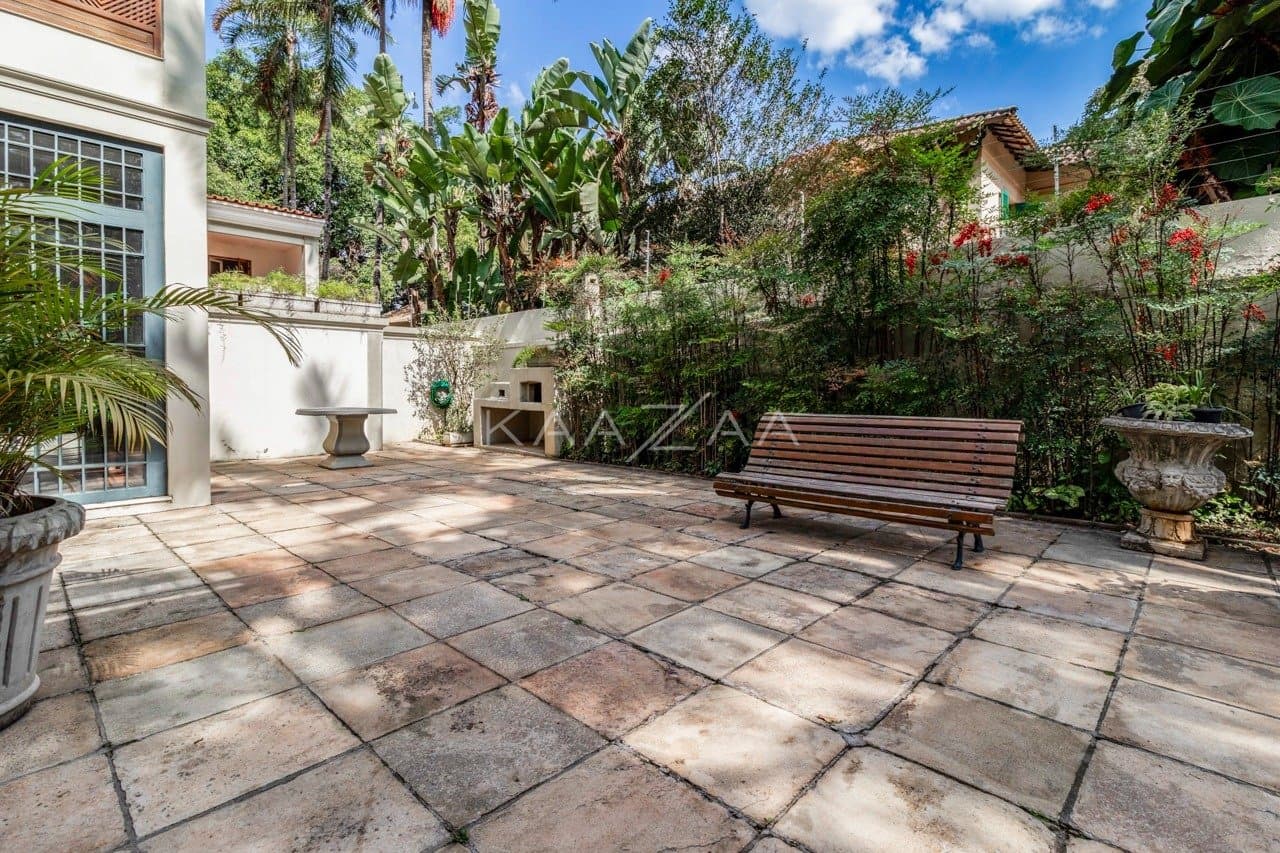 Casa cheia de estilo e completa em conforto, no Jardim América. - Foto 46