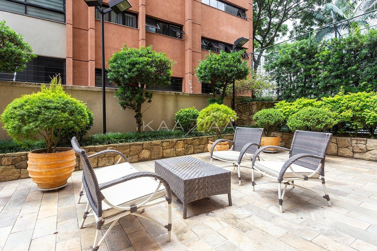 Belíssimo apartamento com pé-direito duplo em região super tranquila de Moema. - Foto 41