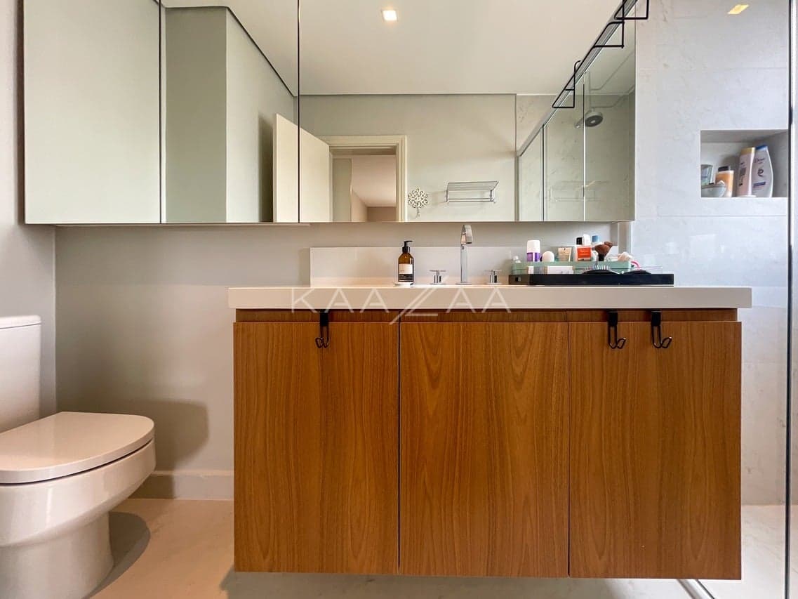 Muito charme e acabamentos impecáveis, neste apartamento em prédio neoclássico no Jardim Paulista. - Foto 16