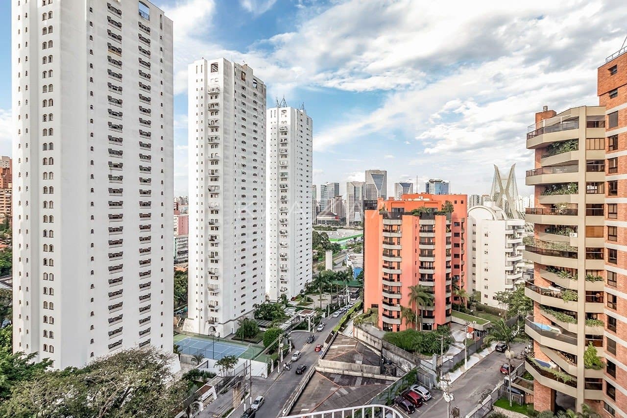 Cobertura duplex ampla e versátil. Para reforma, com ótima vista no Real Parque. - Foto 18