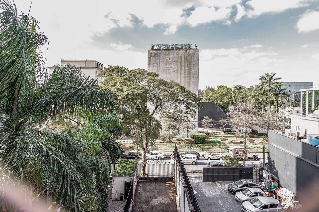 Personalidade em cada cômodo, neste apartamento com projeto do Dado Castello Branco, no Jardim Paulista. - Foto 29