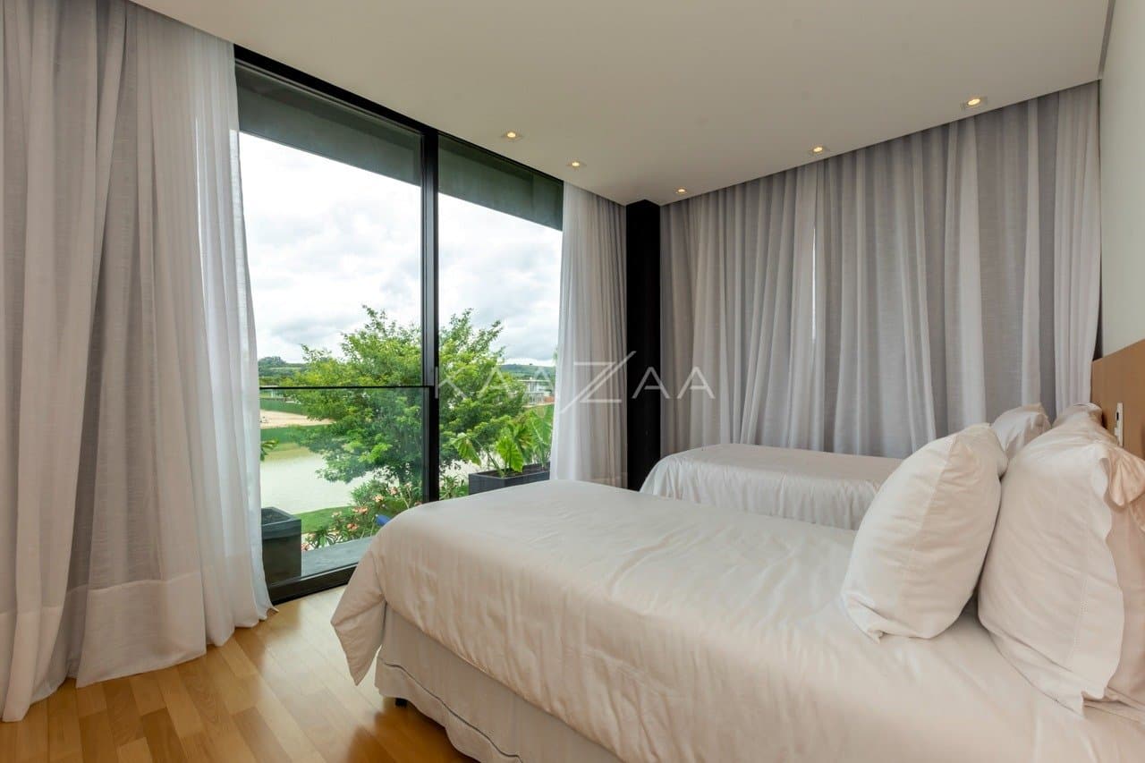 Puro charme e elegância. Casa espetacular em frente ao lago na Fazenda Boa Vista. - Foto 32