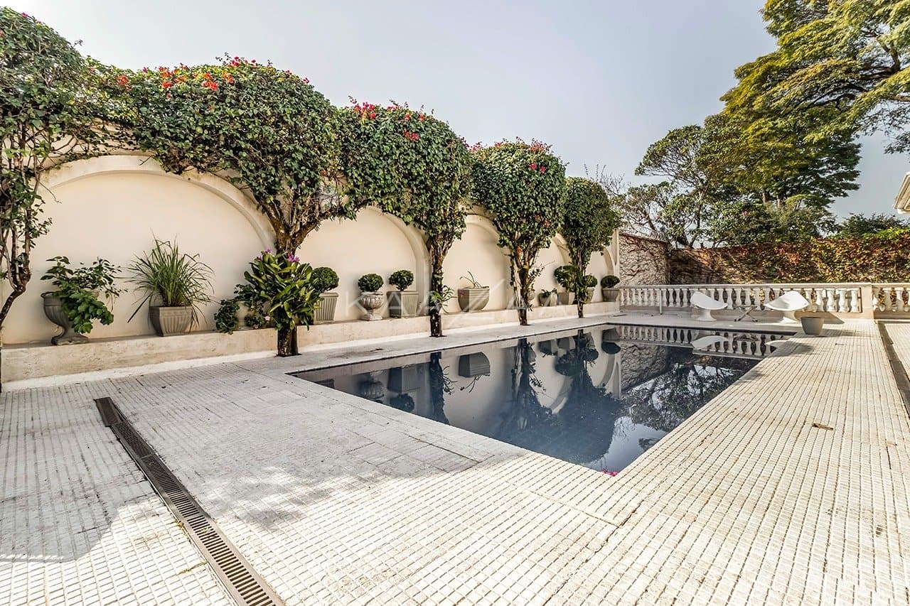 Deliciosa casa clássica, iluminada e ampla, no sossego da Cidade Jardim. - Foto 4