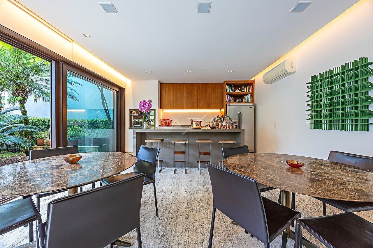 Arquitetura e paisagismo irretocáveis: casa no Jardim Paulistano. - Foto 41