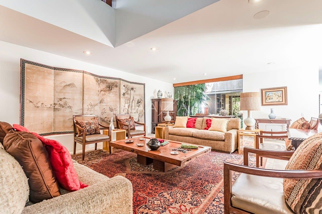 Com ares de casa de campo, uma residência espetacular no Jardim América. - Foto 12